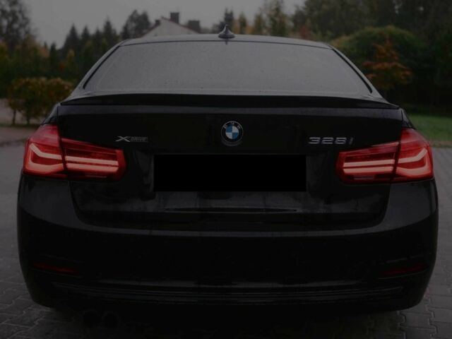 Черный БМВ 3 Серия, объемом двигателя 2 л и пробегом 140 тыс. км за 9000 $, фото 4 на Automoto.ua