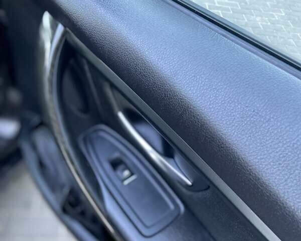 Черный БМВ 3 Серия, объемом двигателя 2 л и пробегом 197 тыс. км за 12800 $, фото 16 на Automoto.ua