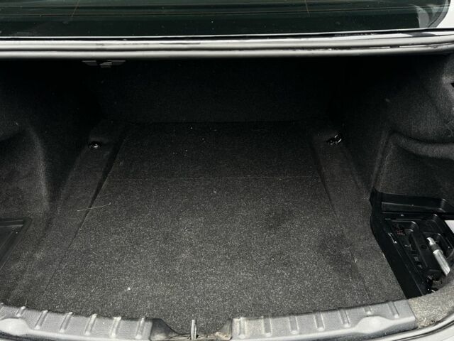 Чорний БМВ 3 Серія, об'ємом двигуна 2 л та пробігом 144 тис. км за 17500 $, фото 15 на Automoto.ua