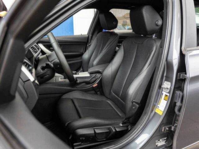 Черный БМВ 3 Серия, объемом двигателя 2 л и пробегом 71 тыс. км за 14000 $, фото 9 на Automoto.ua