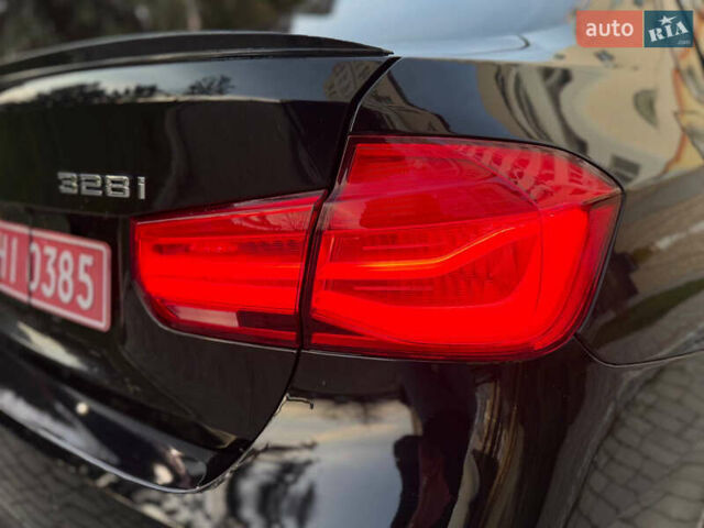 Чорний БМВ 3 Серія, об'ємом двигуна 2 л та пробігом 240 тис. км за 13300 $, фото 38 на Automoto.ua