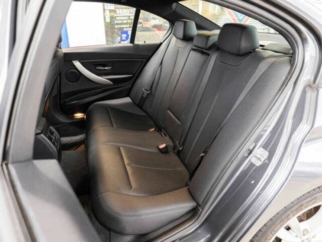 Черный БМВ 3 Серия, объемом двигателя 2 л и пробегом 71 тыс. км за 14000 $, фото 12 на Automoto.ua