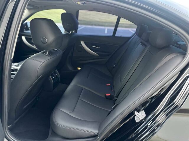 Черный БМВ 3 Серия, объемом двигателя 2 л и пробегом 78 тыс. км за 7960 $, фото 14 на Automoto.ua