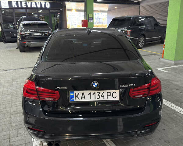 Черный БМВ 3 Серия, объемом двигателя 2 л и пробегом 139 тыс. км за 17000 $, фото 4 на Automoto.ua