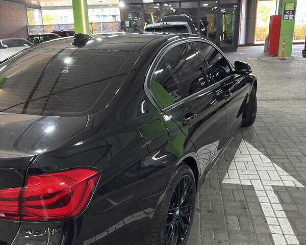 Черный БМВ 3 Серия, объемом двигателя 2 л и пробегом 139 тыс. км за 17000 $, фото 5 на Automoto.ua