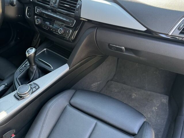 Черный БМВ 3 Серия, объемом двигателя 2 л и пробегом 120 тыс. км за 19500 $, фото 20 на Automoto.ua