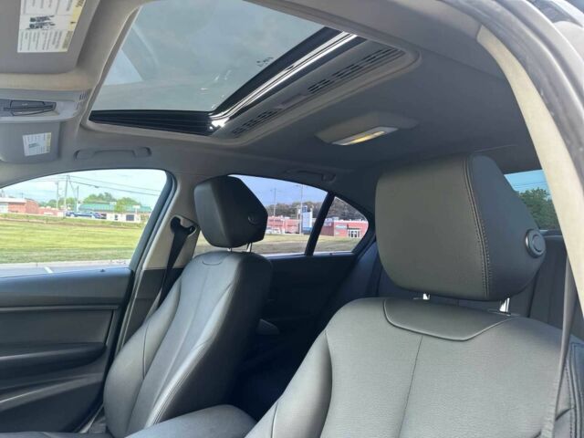 Черный БМВ 3 Серия, объемом двигателя 2 л и пробегом 78 тыс. км за 7960 $, фото 12 на Automoto.ua