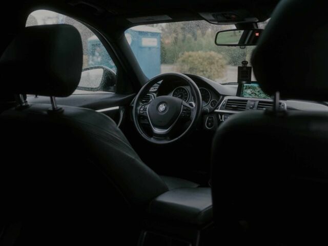 Черный БМВ 3 Серия, объемом двигателя 2 л и пробегом 140 тыс. км за 9000 $, фото 10 на Automoto.ua