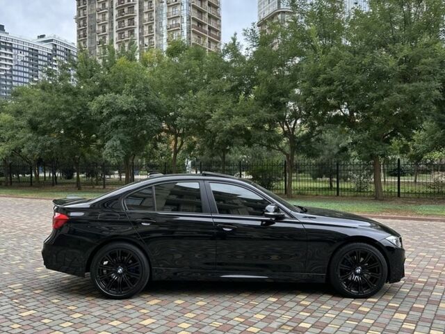 Черный БМВ 3 Серия, объемом двигателя 2 л и пробегом 197 тыс. км за 15000 $, фото 8 на Automoto.ua