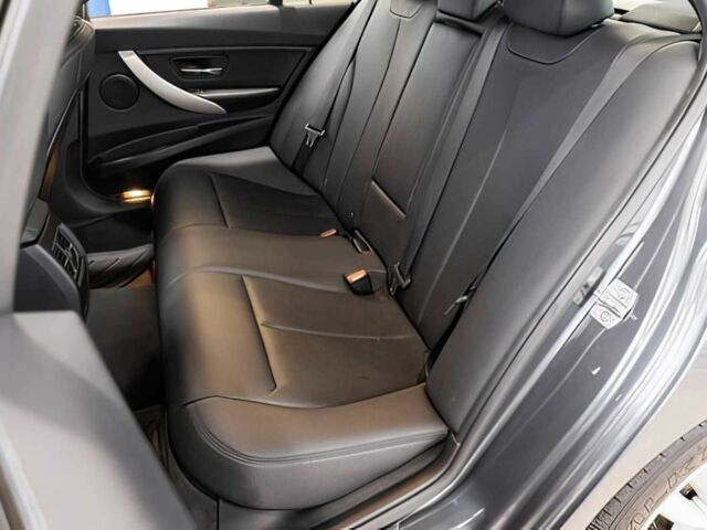 Черный БМВ 3 Серия, объемом двигателя 2 л и пробегом 72 тыс. км за 10000 $, фото 10 на Automoto.ua