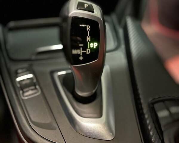 БМВ 3 Серия 2017 в Киеве на Automoto.ua Черный БМВ 3 Серия, объемом двигателя 2 л и пробегом 135 тыс. км за 17000 $, фото 15 на Automoto.ua