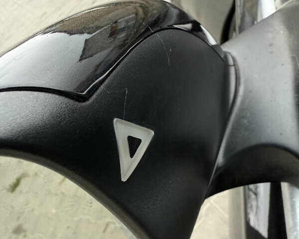 Черный БМВ 3 Серия, объемом двигателя 2 л и пробегом 136 тыс. км за 9200 $, фото 10 на Automoto.ua