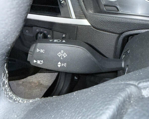 Черный БМВ 3 Серия, объемом двигателя 2 л и пробегом 180 тыс. км за 15999 $, фото 31 на Automoto.ua