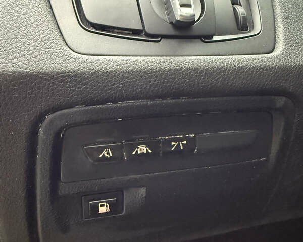 Черный БМВ 3 Серия, объемом двигателя 2 л и пробегом 136 тыс. км за 9200 $, фото 9 на Automoto.ua