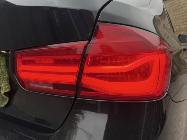 Черный БМВ 3 Серия, объемом двигателя 2 л и пробегом 136 тыс. км за 9800 $, фото 14 на Automoto.ua