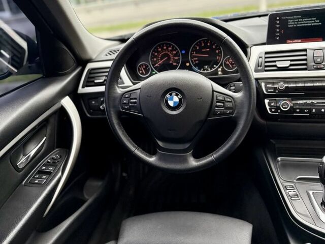 Черный БМВ 3 Серия, объемом двигателя 2 л и пробегом 198 тыс. км за 12999 $, фото 22 на Automoto.ua