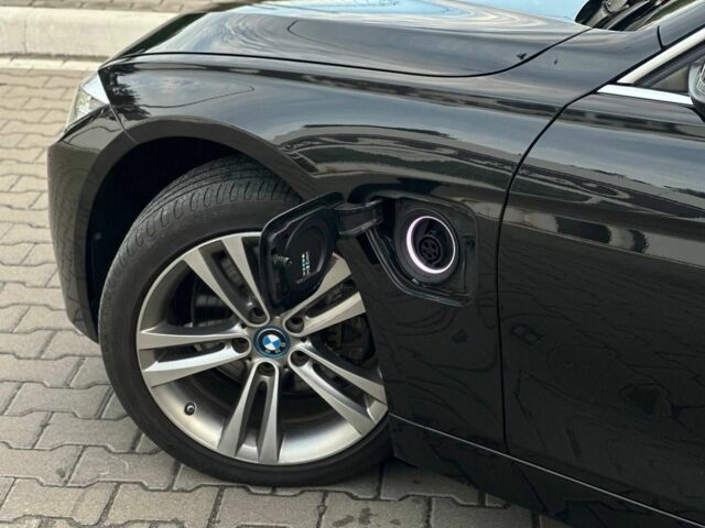 Черный БМВ 3 Серия, объемом двигателя 2 л и пробегом 112 тыс. км за 20500 $, фото 6 на Automoto.ua