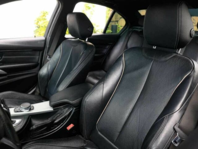 Чорний БМВ 3 Серія, об'ємом двигуна 3 л та пробігом 59 тис. км за 19200 $, фото 7 на Automoto.ua