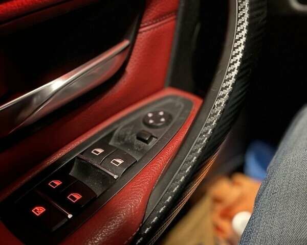БМВ 3 Серия 2017 в Киеве на Automoto.ua Черный БМВ 3 Серия, объемом двигателя 2 л и пробегом 135 тыс. км за 17000 $, фото 12 на Automoto.ua