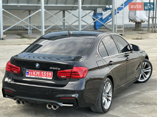Чорний БМВ 3 Серія, об'ємом двигуна 2 л та пробігом 220 тис. км за 18999 $, фото 11 на Automoto.ua
