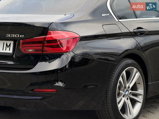 Черный БМВ 3 Серия, объемом двигателя 2 л и пробегом 82 тыс. км за 19700 $, фото 7 на Automoto.ua