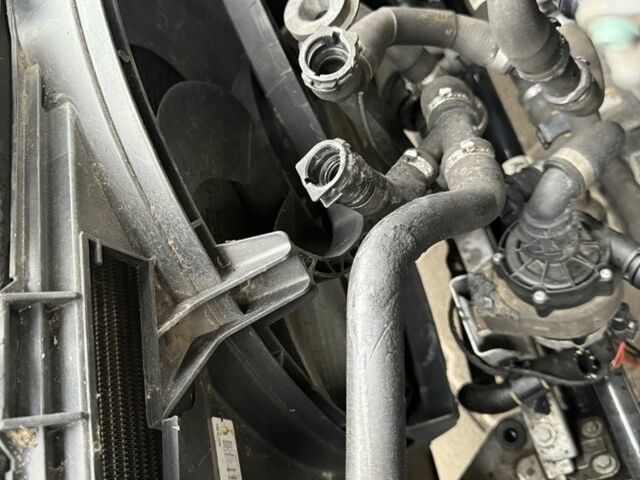 Черный БМВ 3 Серия, объемом двигателя 2 л и пробегом 136 тыс. км за 9800 $, фото 20 на Automoto.ua