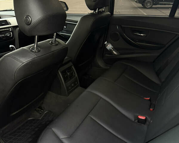 Чорний БМВ 3 Серія, об'ємом двигуна 2 л та пробігом 299 тис. км за 16500 $, фото 7 на Automoto.ua