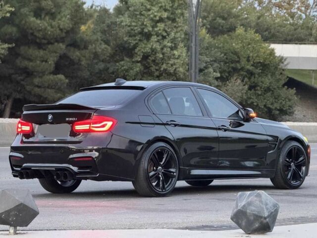 Черный БМВ 3 Серия, объемом двигателя 2 л и пробегом 180 тыс. км за 10100 $, фото 10 на Automoto.ua