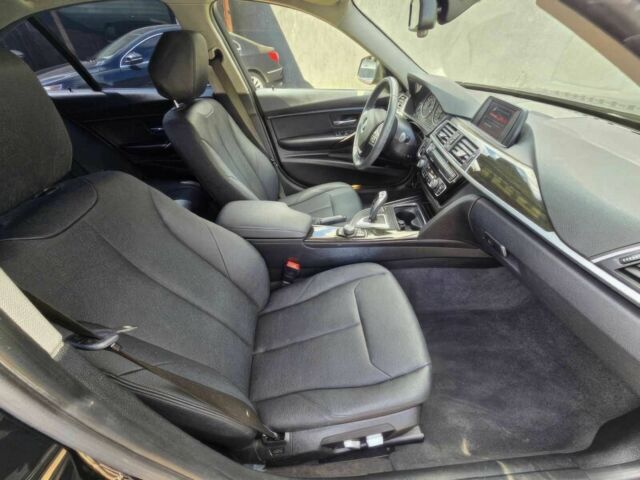 Черный БМВ 3 Серия, объемом двигателя 2 л и пробегом 37 тыс. км за 11000 $, фото 10 на Automoto.ua