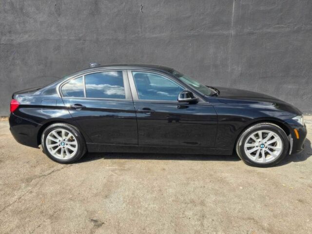 Черный БМВ 3 Серия, объемом двигателя 2 л и пробегом 37 тыс. км за 11000 $, фото 3 на Automoto.ua