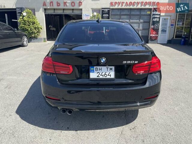 Черный БМВ 3 Серия, объемом двигателя 2 л и пробегом 67 тыс. км за 21400 $, фото 8 на Automoto.ua