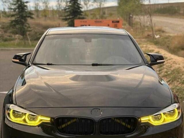 Черный БМВ 3 Серия, объемом двигателя 2 л и пробегом 180 тыс. км за 10100 $, фото 3 на Automoto.ua