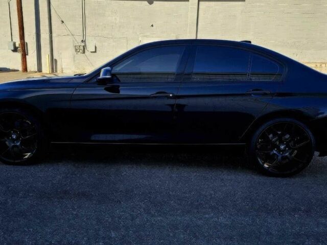 Чорний БМВ 3 Серія, об'ємом двигуна 2 л та пробігом 32 тис. км за 3900 $, фото 7 на Automoto.ua