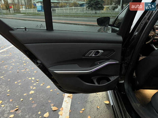 Черный БМВ 3 Серия, объемом двигателя 2 л и пробегом 111 тыс. км за 34500 $, фото 11 на Automoto.ua