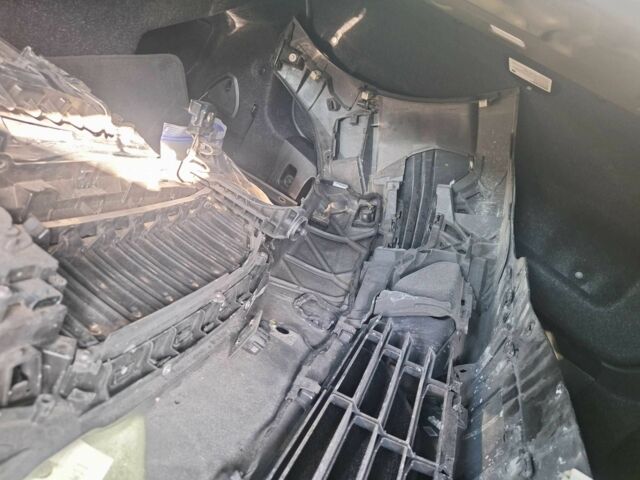 Чорний БМВ 3 Серія, об'ємом двигуна 2 л та пробігом 148 тис. км за 19000 $, фото 8 на Automoto.ua