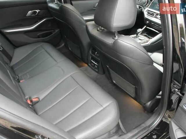 Чорний БМВ 3 Серія, об'ємом двигуна 2 л та пробігом 127 тис. км за 31000 $, фото 16 на Automoto.ua