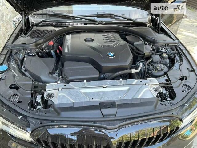 Чорний БМВ 3 Серія, об'ємом двигуна 2 л та пробігом 17 тис. км за 30999 $, фото 6 на Automoto.ua