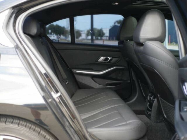 Чорний БМВ 3 Серія, об'ємом двигуна 2 л та пробігом 48 тис. км за 16700 $, фото 9 на Automoto.ua