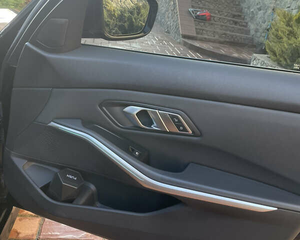 Чорний БМВ 3 Серія, об'ємом двигуна 2 л та пробігом 151 тис. км за 27000 $, фото 18 на Automoto.ua