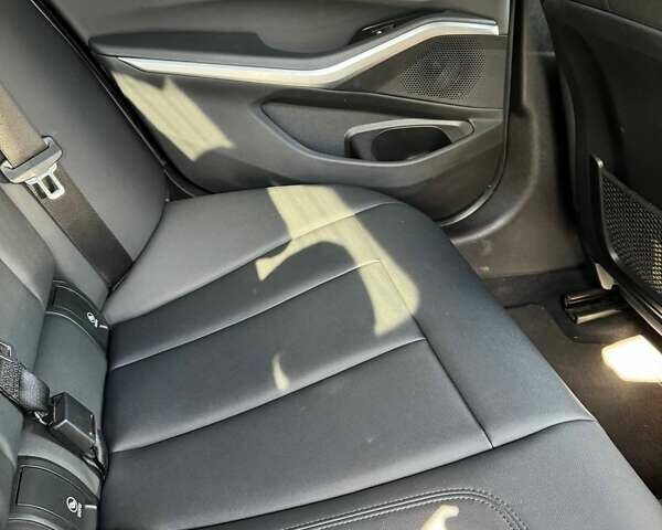Чорний БМВ 3 Серія, об'ємом двигуна 2 л та пробігом 79 тис. км за 27399 $, фото 15 на Automoto.ua