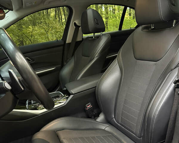 Чорний БМВ 3 Серія, об'ємом двигуна 2 л та пробігом 177 тис. км за 28300 $, фото 28 на Automoto.ua