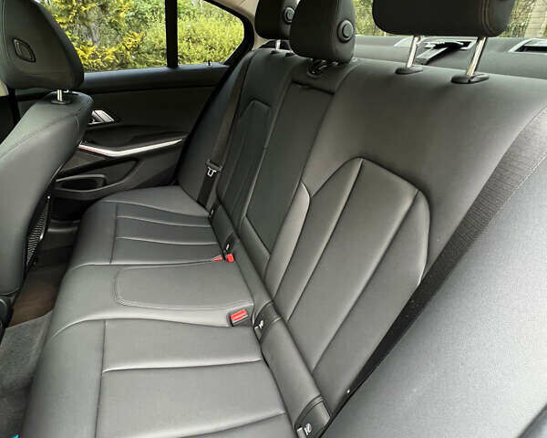 Черный БМВ 3 Серия, объемом двигателя 2 л и пробегом 113 тыс. км за 32000 $, фото 8 на Automoto.ua