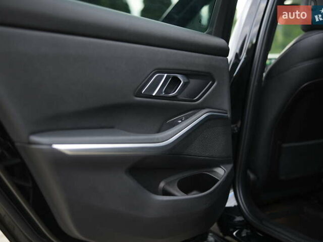 Черный БМВ 3 Серия, объемом двигателя 2 л и пробегом 162 тыс. км за 32000 $, фото 30 на Automoto.ua