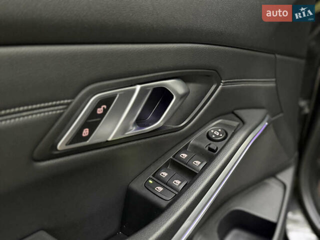 Чорний БМВ 3 Серія, об'ємом двигуна 2 л та пробігом 177 тис. км за 28300 $, фото 27 на Automoto.ua