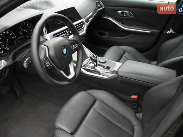 Чорний БМВ 3 Серія, об'ємом двигуна 2 л та пробігом 127 тис. км за 31000 $, фото 12 на Automoto.ua