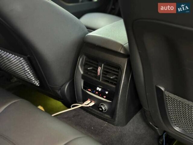 Чорний БМВ 3 Серія, об'ємом двигуна 2 л та пробігом 128 тис. км за 26500 $, фото 29 на Automoto.ua