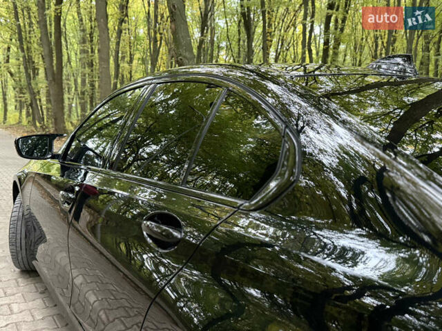 Чорний БМВ 3 Серія, об'ємом двигуна 2 л та пробігом 177 тис. км за 28300 $, фото 10 на Automoto.ua