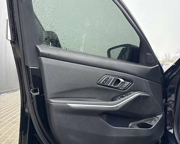 Черный БМВ 3 Серия, объемом двигателя 2 л и пробегом 118 тыс. км за 28500 $, фото 33 на Automoto.ua