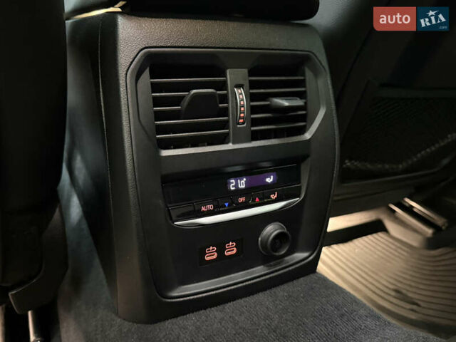 Чорний БМВ 3 Серія, об'ємом двигуна 2 л та пробігом 177 тис. км за 28300 $, фото 44 на Automoto.ua