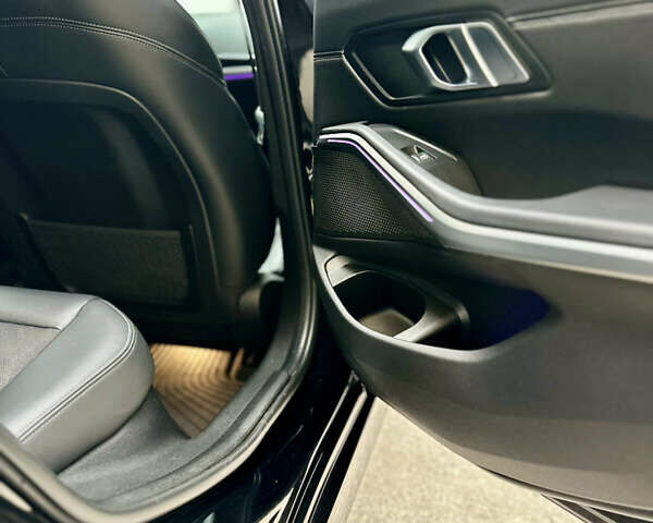 Черный БМВ 3 Серия, объемом двигателя 2 л и пробегом 166 тыс. км за 27000 $, фото 7 на Automoto.ua